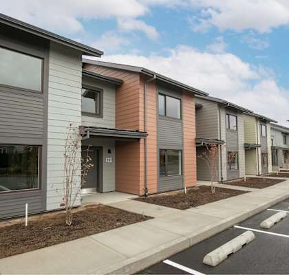 Modern townhouses at Bridge Meadows Redmond Apartments, Oregon, 97756
