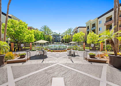 Resort Style Pool Deck at The Kitt at Warner Center Apartments in Woodland Hills, CA 91303