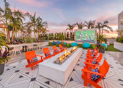 Courtyard at Vita Apartment Homes in Orange CA
