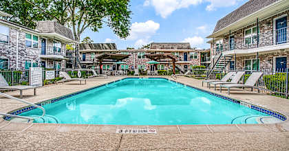 the swimming pool at our apartments at Tara Oaks in Houston, TX