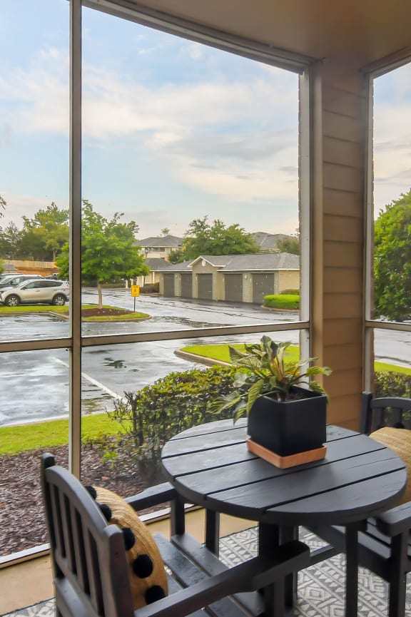 a patio at Ashford Place Apartment Homes, Flowood, MS