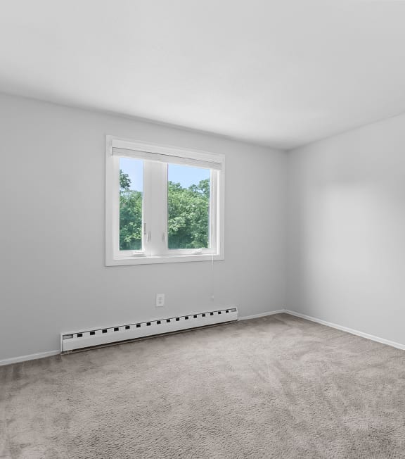 Empty room at Gull Harbor Apartments in New London, CT, 06320