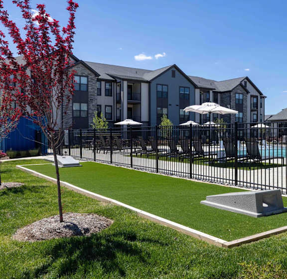 Courtyard at Evolve at Parkway Apartment Homes, North Carolina, 28027