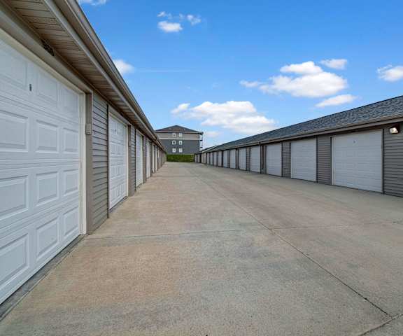 The exterior of the garages that are available to rent at Pheasant Ridge Apartments. 