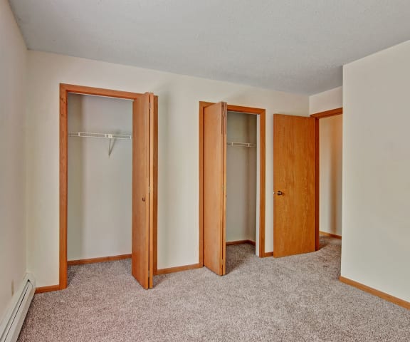 Plymouth Square Bedroom with Closets