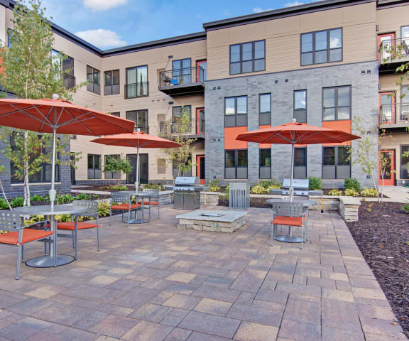 Siena Outdoor Area with Firepit Siena Outdoor Area with Firepit