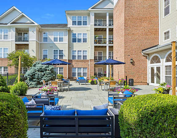 Expansive sun deck - Avenel at Montgomery Square