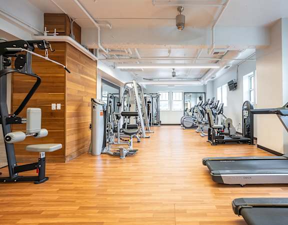 Well-equipped fitness center - Eitel Apartments