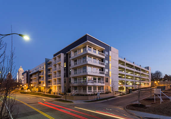 picture of an apartment building at night