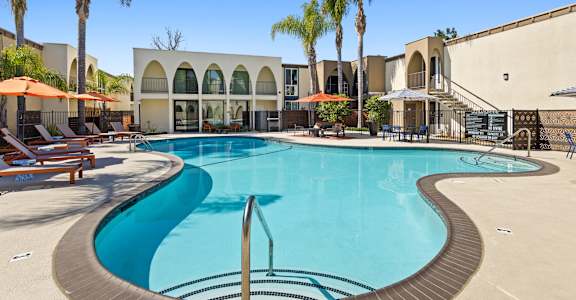 Resort-Style Pool at Veranda La Mesa in La Mesa, CA 91942