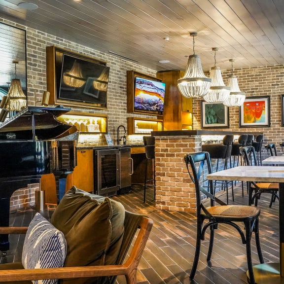 The Crosby at the Brickyard Apartment Homes Farmers Branch, TX