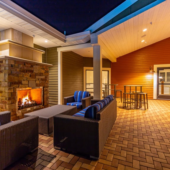 The Park Apartments in Outlying Dane County 6201 Williamsburg Way