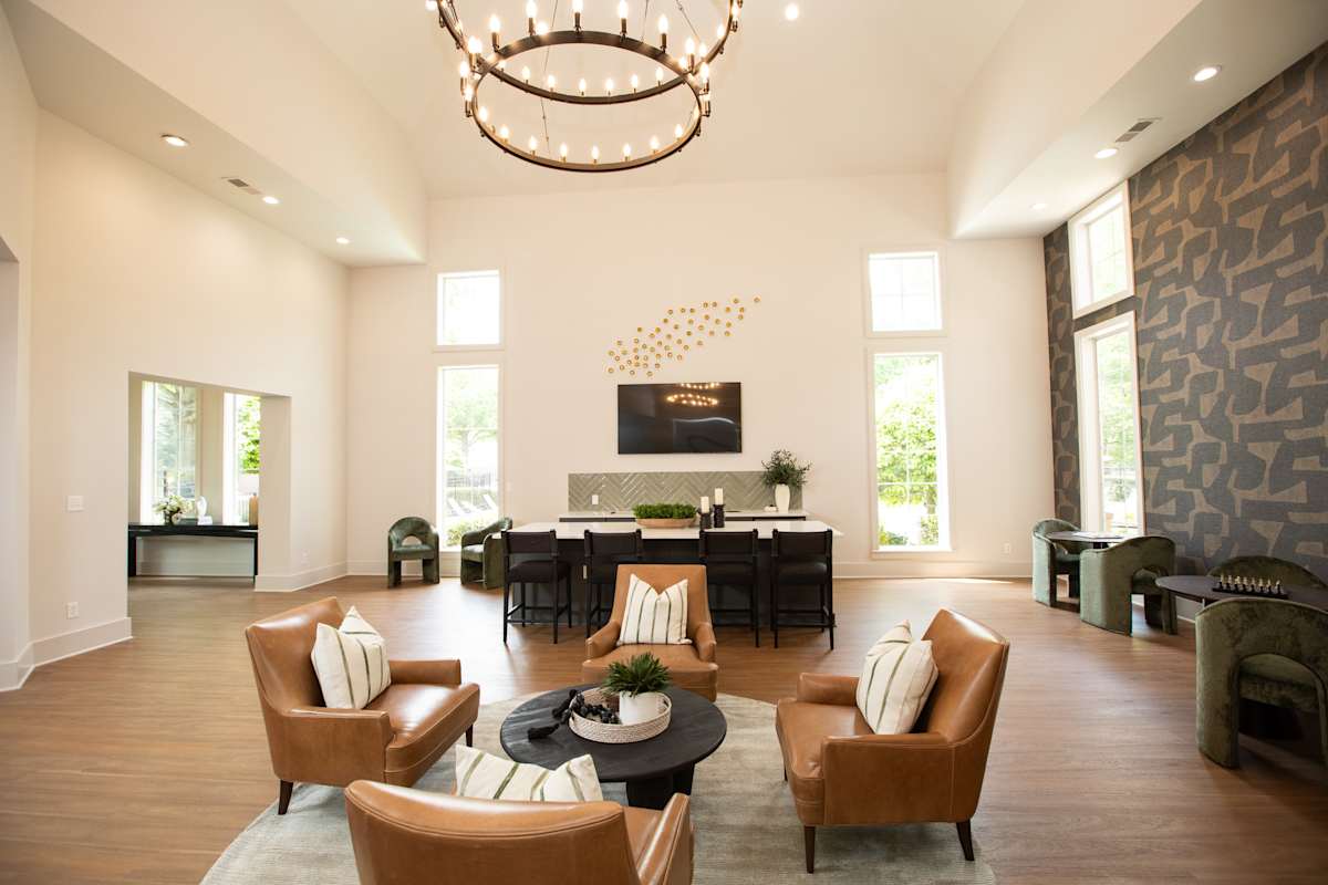 Lakeside Villas clubhouse seating area - Hampton, GA