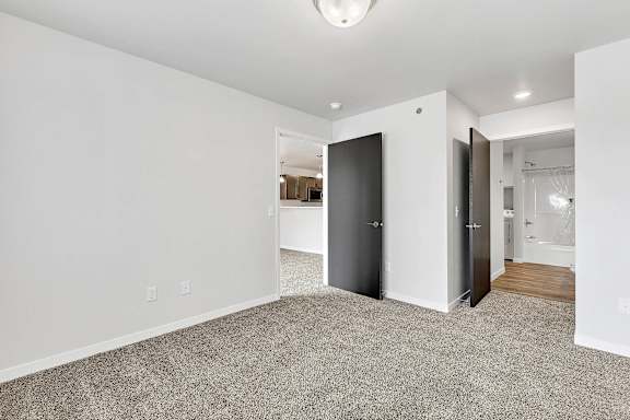 Spacious Room at Red Rock Apartments, South Dakota, 57702