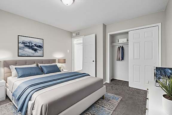 Comfortable Bedroom at Signature Collection, Tuscaloosa, 35405