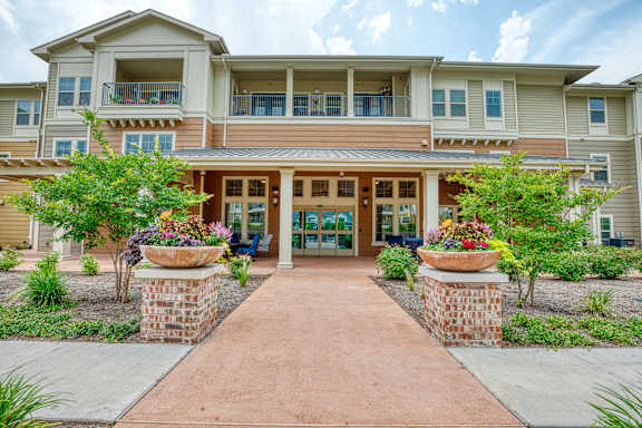 Courtyard at Mariposa at South Broadway, Joshua Texas