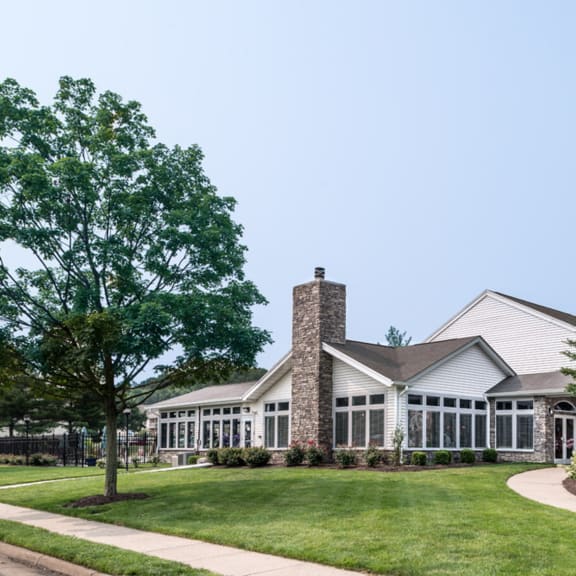 a large lawn in front of a house at Misty Ridge Apartments, Woodbridge, VA 22191