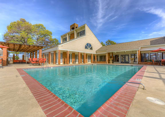 Large swimming pool at Cordova Creek Apartments, Cordova, 38016