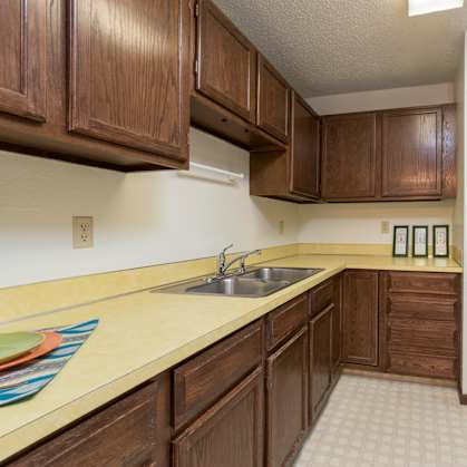 Bismarck, ND Arbor 404 |1 Bdrm - Kitchen