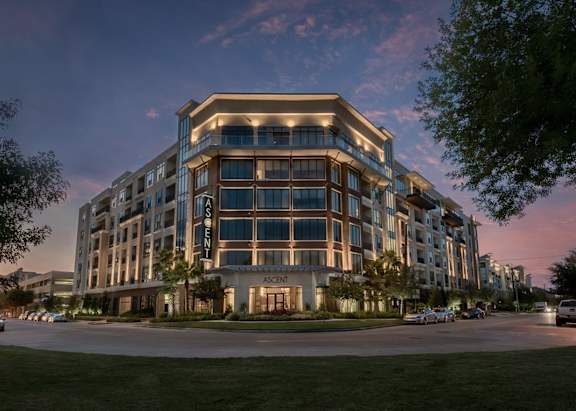 Exterior of neighborhood area at Axis Admiral Hill Apartments in Chelsea MA