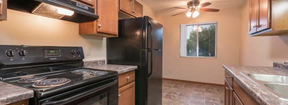 Bismarck, ND Belmont Apartments |Kitchen