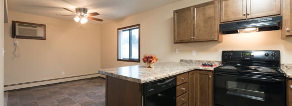 Bismarck, ND Newgate |Kitchen