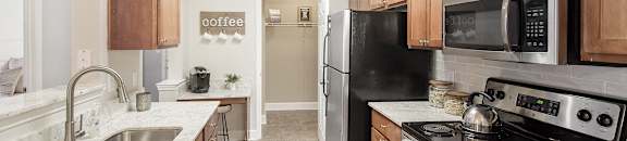 Stainless Steel Appliances at Highlands Apartment Homes, Bartlett, TN, 38135