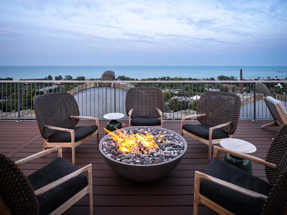 Rooftop Lounge at the Belden Stratford in Chicago, IL 60614