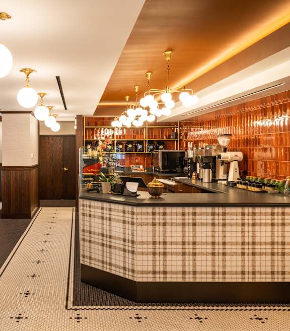 the lobby or reception area at the spectator hotel  convention center at the Belden Stratford in IL 60614