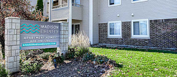 the preserve estates apartments apartment homes sign