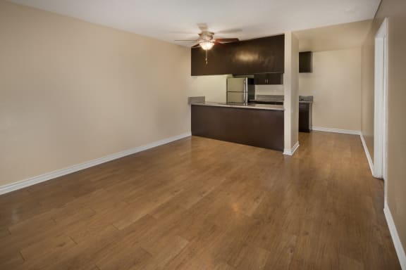 Model Kitchen Living
