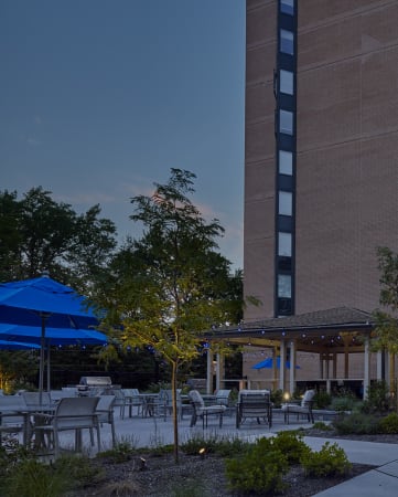 Hill House at Chestnut Hill - Outdoor social areas