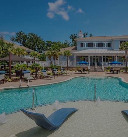 Windward Long Point Apartments - Resort-style pool