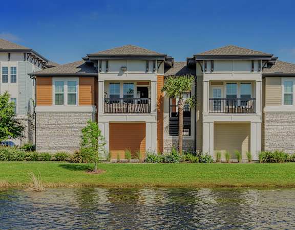 Nona Park - Lake views in select units
