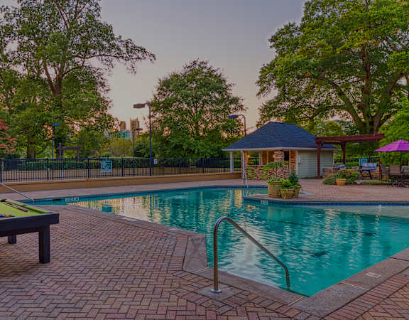 Evergreen Lenox Park - Pool with outdoor billiards table
