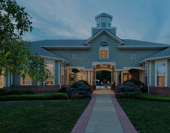 Lantern Woods Apartments - Building exterior