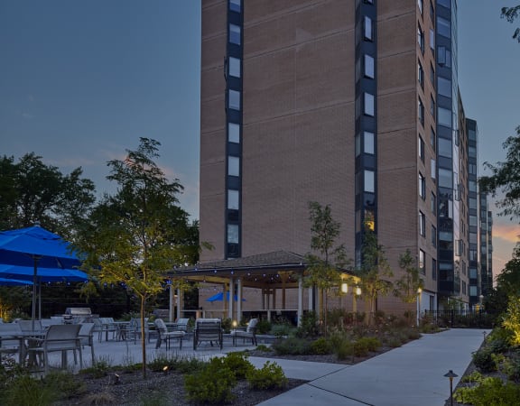 Hill House at Chestnut Hill - Outdoor social areas