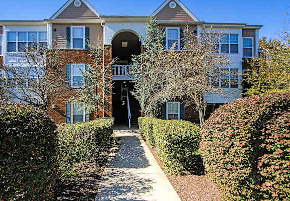 malvern lakes building at Malvern Lakes, Fredericksburg, VA