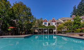 Pool at Commons at Verandas in Tanasbourne Apartments, Hillsboro