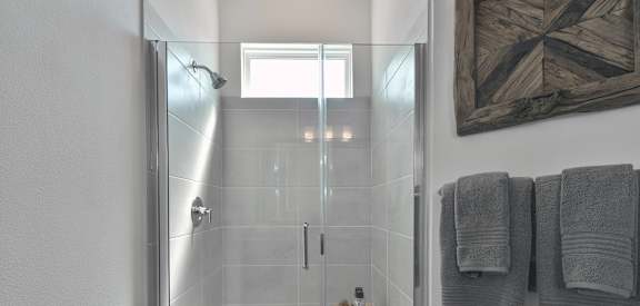 Modern Bathroom at Avilla Homestead Apartments, New Braunfels, 78130
