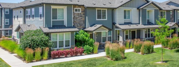 Community surrounded with Green Space at Parc on CenterÂ ApartmentsÂ & Townhomes, Orem, UT, 84057