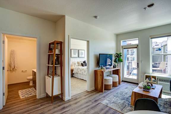 Living at Commons at Sylvan Canyon Apartments, Portland, Oregon