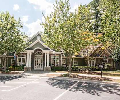 this is a photo of the leasing office at harvard square apartments in dallas, tx