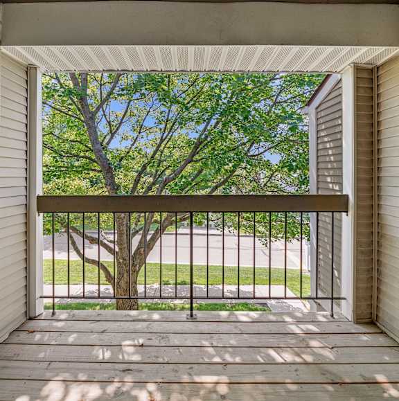 Apartment Deck at Park Lane Apartments, Southfield, 48033