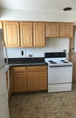 4901-15 Crain Kitchen
