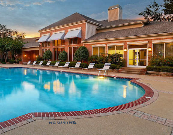 The Vineyards resort-style pool
