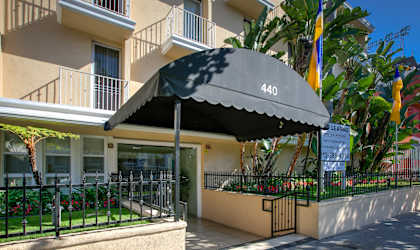Apartment Building in Los Angeles