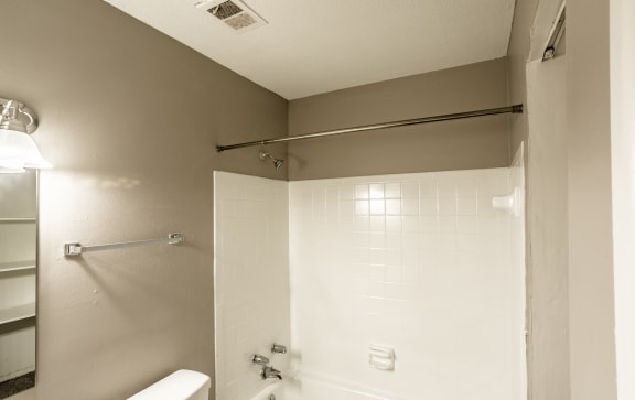 Tub and tiling