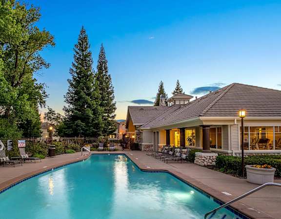 Preserve at Blue Ravine Apartments resort-style pool