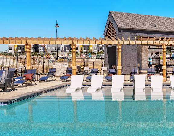Arazo resort-style pool and sundeck area